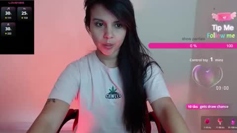 miarobinn_ online show from November 17, 10:27 am