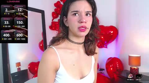 Snapshot of miascarlet_16 chatting on September 29, 1:49 pm miascarlet_16 online show from September 29, 1:49 pm