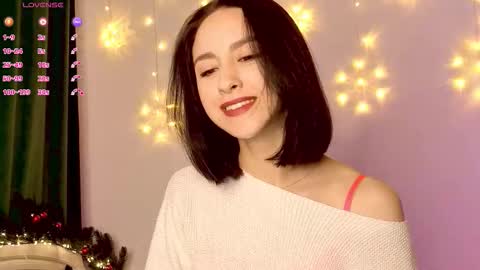 Mia online show from December 18, 7:13 am