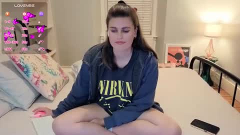 Mia  online show from October 16, 9:28 pm