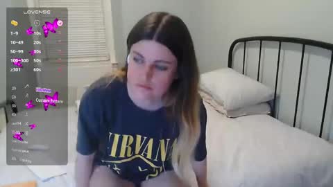 Mia  online show from February 24, 9:09 pm