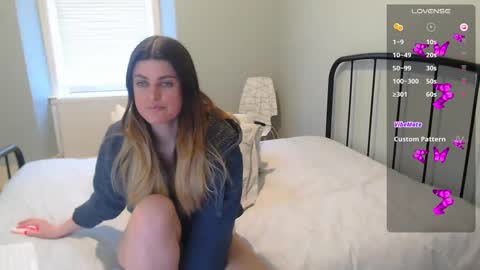 Mia  online show from February 26, 2:38 pm