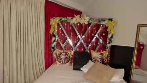 micaelahott_ online show from December 17, 4:05 am