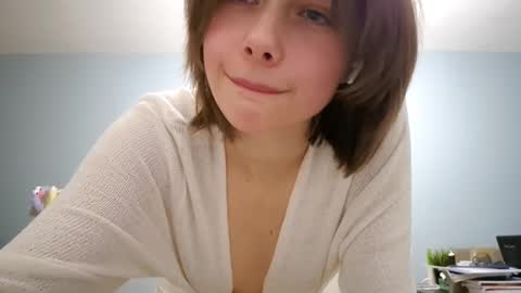 Snapshot of micasulejmanovski chatting on October 15, 5:48 pm Luna online show from October 15, 5:48 pm