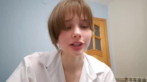 Snapshot of micasulejmanovski chatting on October 1, 4:34 pm Luna online show from October 1, 4:34 pm