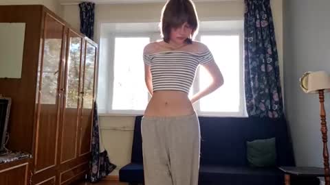 Snapshot of micasulejmanovski chatting on September 30, 2:01 pm Luna online show from September 30, 2:01 pm
