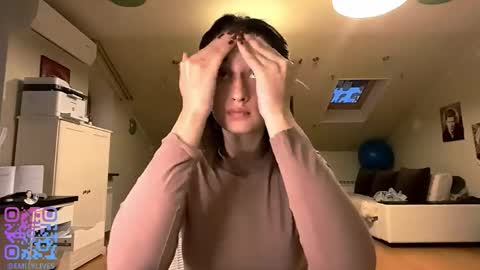 Emily online show from October 30, 2:29 pm