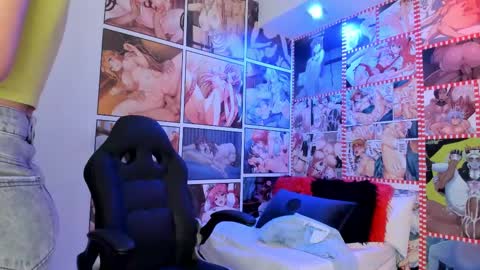 michel_lopez18 online show from February 15, 10:55 am