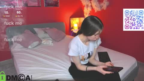 michele_mack online show from September 23, 3:04 am