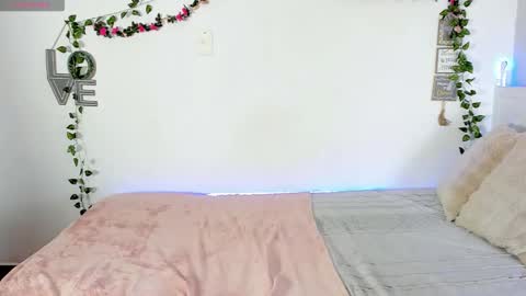 Michell online show from November 23, 7:48 pm