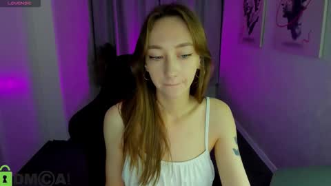 Snapshot of michelle__allen chatting on September 23, 12:42 am Michelle online show from September 23, 12:42 am