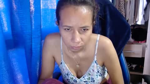 Snapshot of miculohot chatting on March 10, 12:49 pm vanesa sexy online show from March 10, 12:49 pm