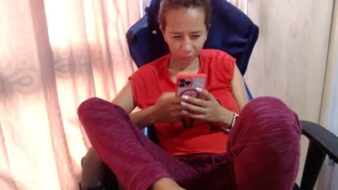 Snapshot of miculohot chatting on February 5, 12:38 pm vanesa sexy online show from February 5, 12:38 pm
