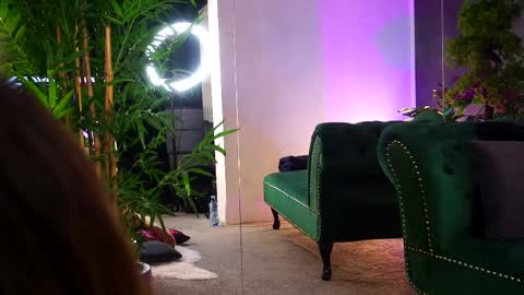 Snapshot of midnight_seduction chatting on February 7, 8:22 am Alice online show from February 7, 8:22 am