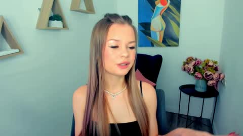 midnighteaura online show from April 10, 11:05 am