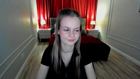 midnighteaura online show from March 18, 8:58 pm