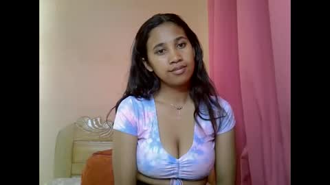 mihpretties online show from April 16, 7:08 am