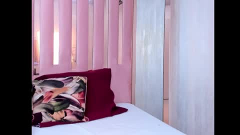 Snapshot of miia_palmerr chatting on October 10, 10:42 am Mia online show from October 10, 10:42 am