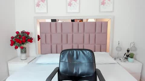 Snapshot of miia_palmerr chatting on January 19, 7:58 pm Mia online show from January 19, 7:58 pm