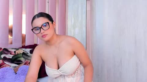 Snapshot of miia_palmerr chatting on September 29, 10:20 am Mia online show from September 29, 10:20 am