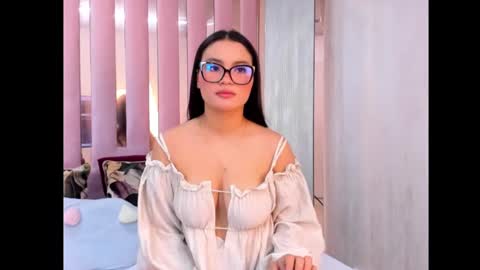 Snapshot of miia_palmerr chatting on October 8, 10:30 am Mia online show from October 8, 10:30 am