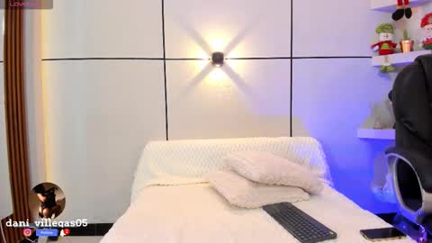    online show from December 19, 1:14 pm