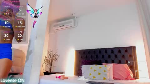 mia sofia online show from November 28, 8:12 pm