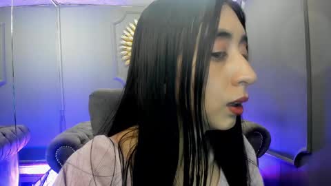 miilu  online show from February 9, 3:22 am