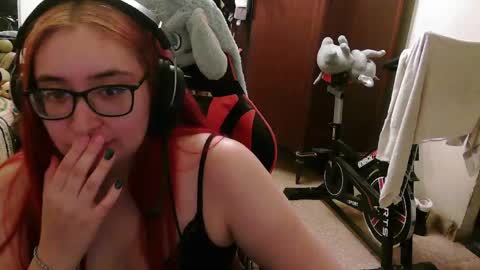 Mika online show from April 13, 9:26 pm