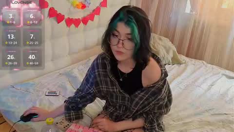 Snapshot of miko_meow chatting on September 26, 8:45 am Miko online show from September 26, 8:45 am