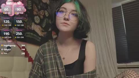 Snapshot of miko_meow chatting on October 10, 12:32 pm Miko online show from October 10, 12:32 pm