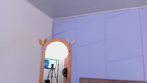 Mila online show from November 16, 11:32 am