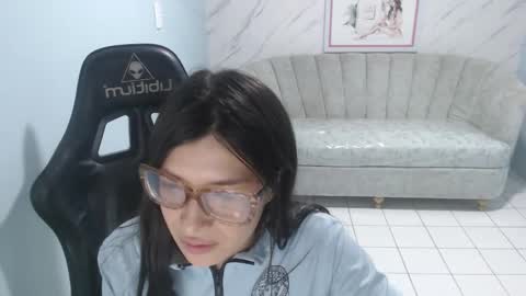 mila_t online show from March 3, 2:50 am