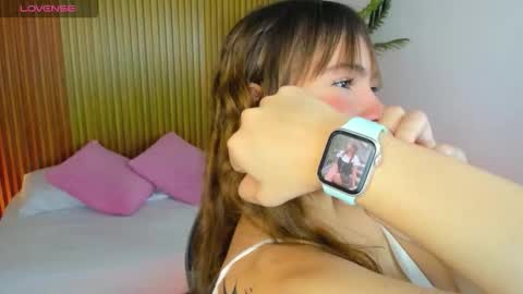 milaack_ online show from March 11, 12:31 pm