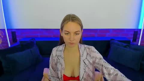 Milla online show from November 17, 8:26 am