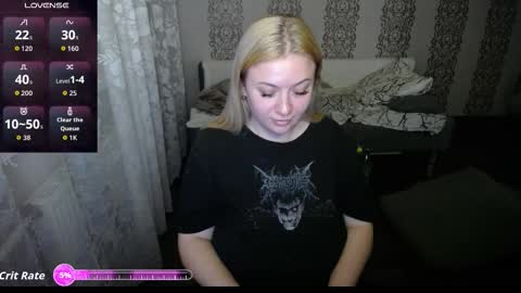 Snapshot of milabrenda chatting on October 4, 9:19 pm Mila online show from October 4, 9:19 pm