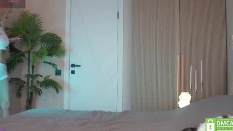 Mila and u can call me sweet bunny online show from May 28, 10:02 am