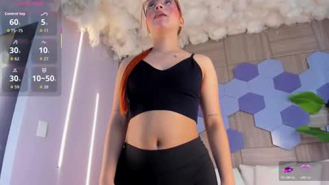    online show from November 21, 9:55 am