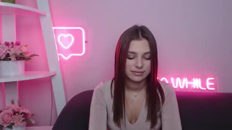 milanaangelas online show from February 16, 1:38 pm