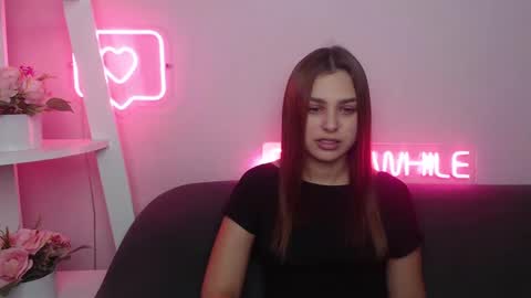 milanaangelas online show from February 2, 5:42 am