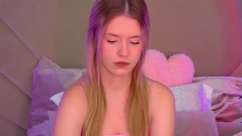 MilanaBalmain online show from September 16, 4:31 am