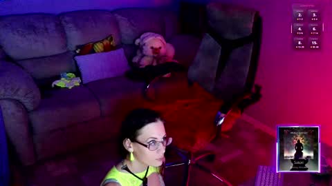 Snapshot of milanapure chatting on October 15, 5:15 pm analiMilana online show from October 15, 5:15 pm