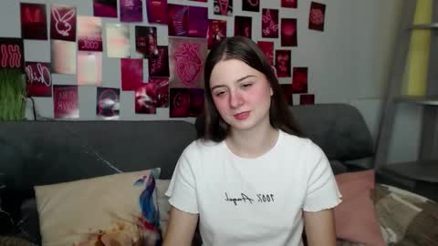 milanaroz online show from October 25, 6:21 am