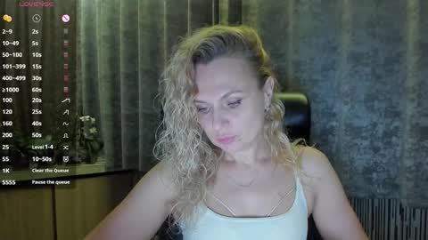 milanna_x online show from October 4, 6:56 pm