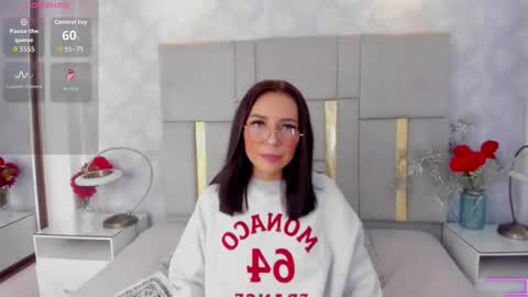 Snapshot of milasaenz1 chatting on September 20, 12:36 pm Cami online show from September 20, 12:36 pm