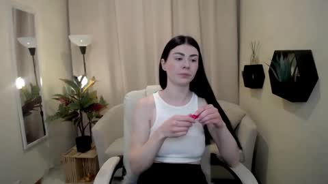 milasecretsss online show from January 17, 7:27 am