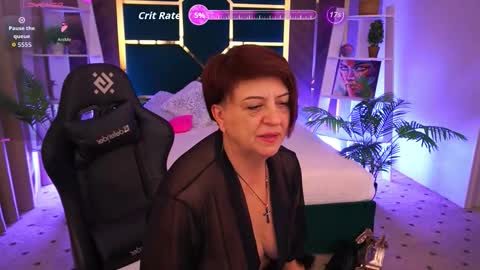 Snapshot of milaskyy chatting on October 8, 1:43 am milaskyy online show from October 8, 1:43 am