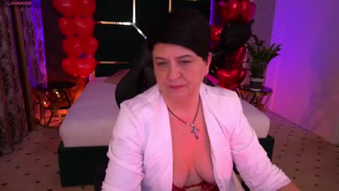 Snapshot of milaskyy chatting on February 16, 2:43 pm milaskyy online show from February 16, 2:43 pm