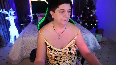 Snapshot of milaskyy chatting on January 3, 12:22 am milaskyy online show from January 3, 12:22 am