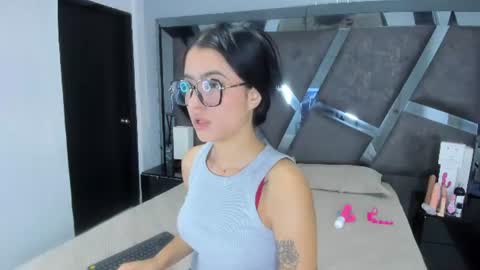 Milawink online show from June 16, 7:26 pm